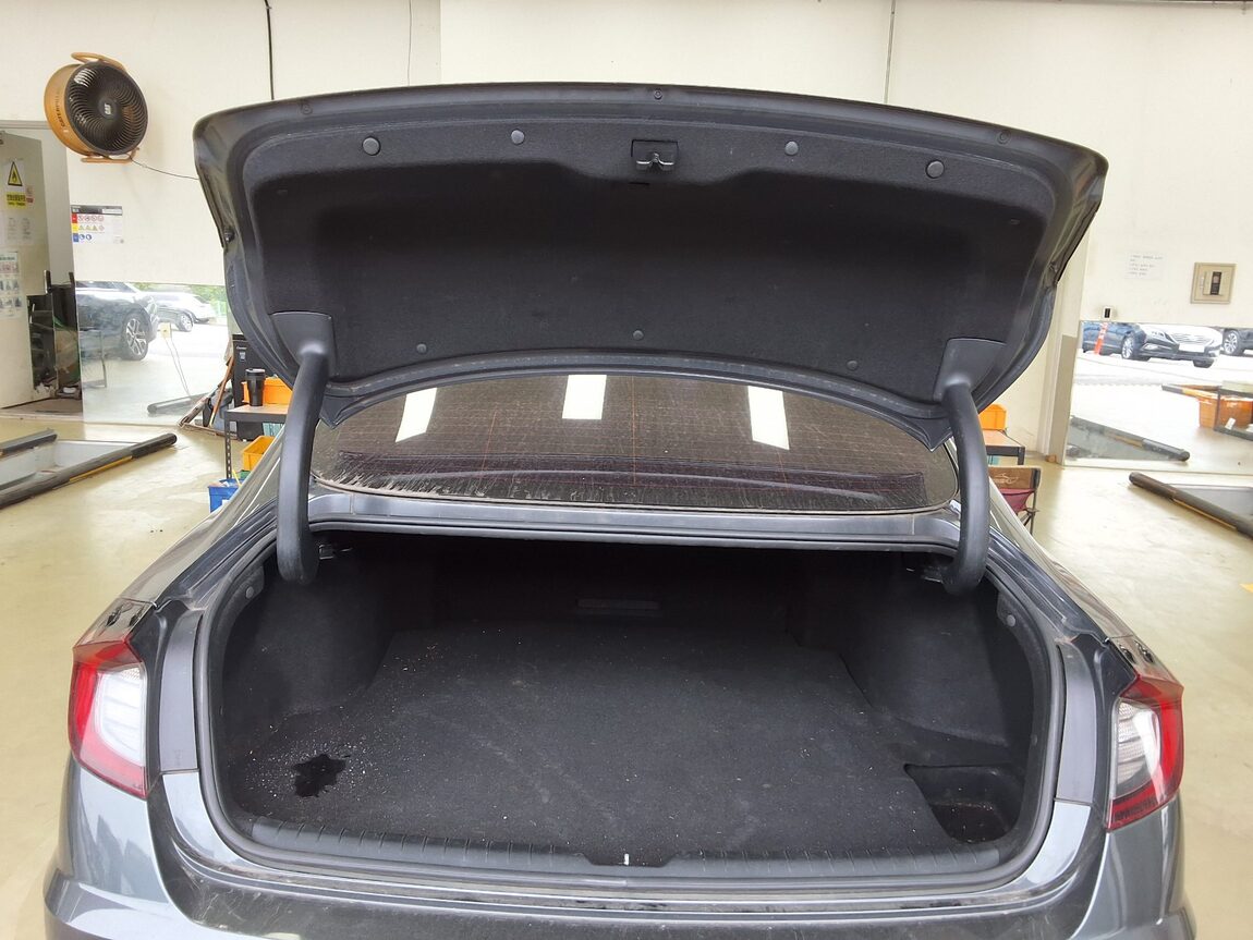 HYUNDAI SONATA (DN8) L2.0 PREMIUM 2020 - zdjęcie 15