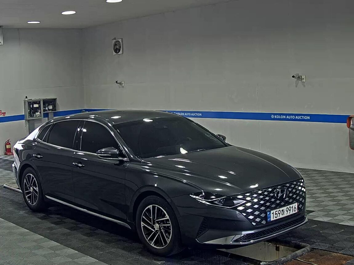 HYUNDAI THE NEW GRANDEUR IG GASOLINE 2.5 PREMIUM CHOICE 2021 - zdjęcie 3