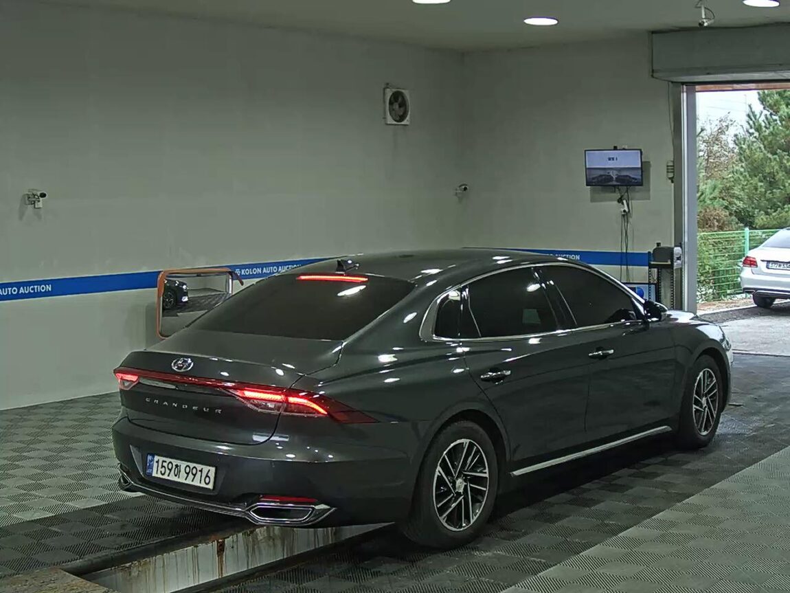 HYUNDAI THE NEW GRANDEUR IG GASOLINE 2.5 PREMIUM CHOICE 2021 - zdjęcie 5