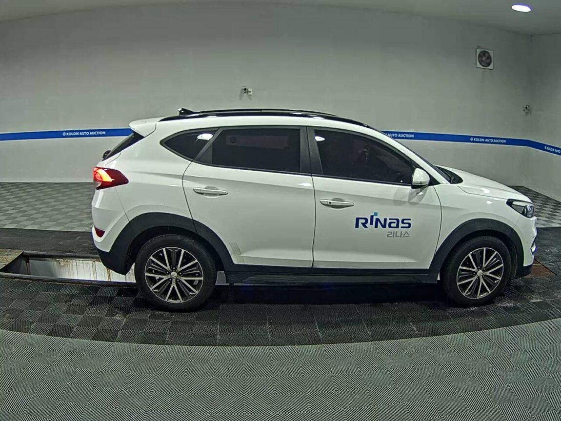 HYUNDAI ALL NEW TUCSON DIESEL 1.7 2WD MODERN 2016 - zdjęcie 4