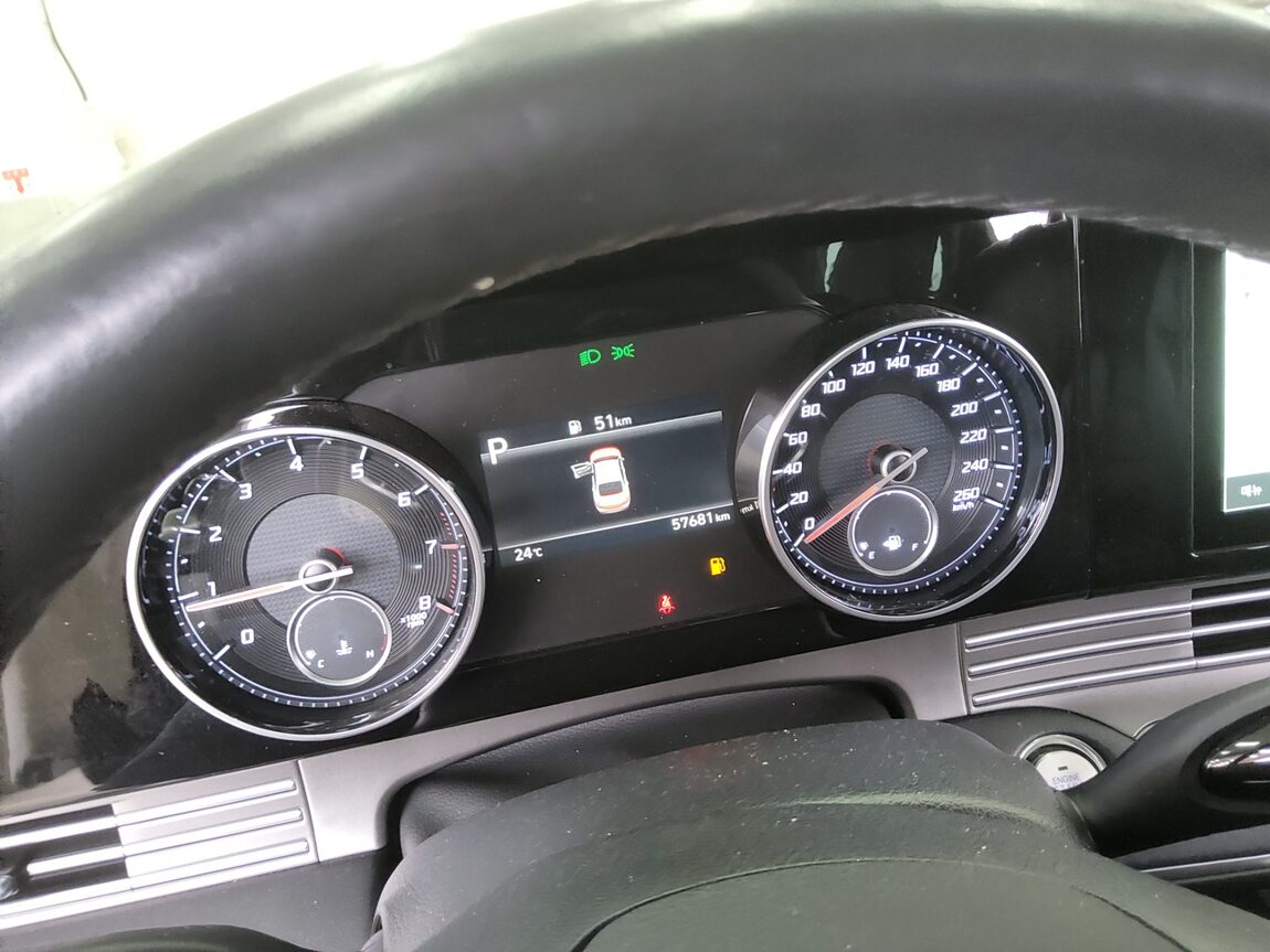 HYUNDAI THE NEW GRANDEUR IG GASOLINE 2.5 PREMIUM 2022 - zdjęcie 9