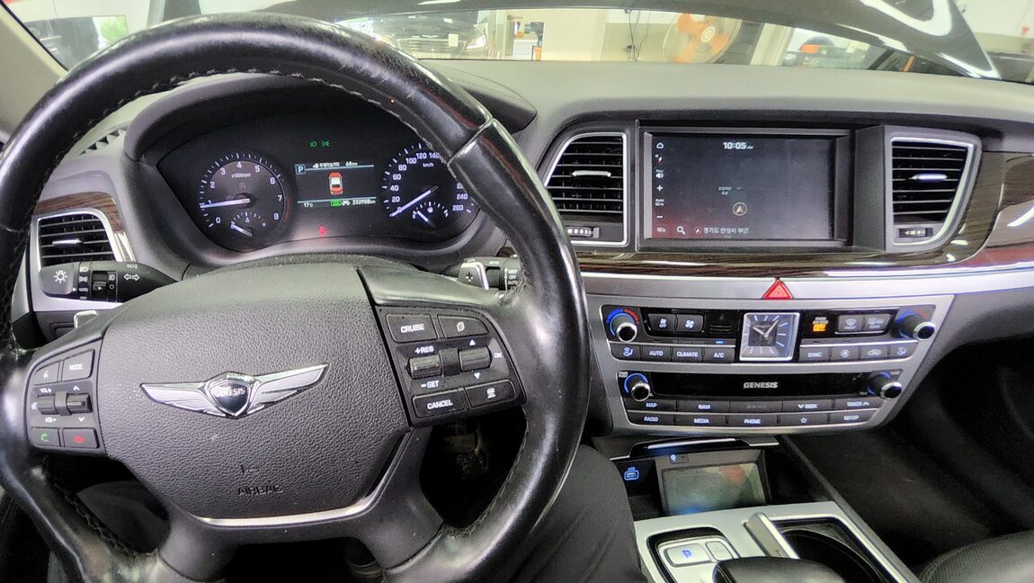 GENESIS G80 3.3 GDi AWD LUXURY 2019 - zdjęcie 18