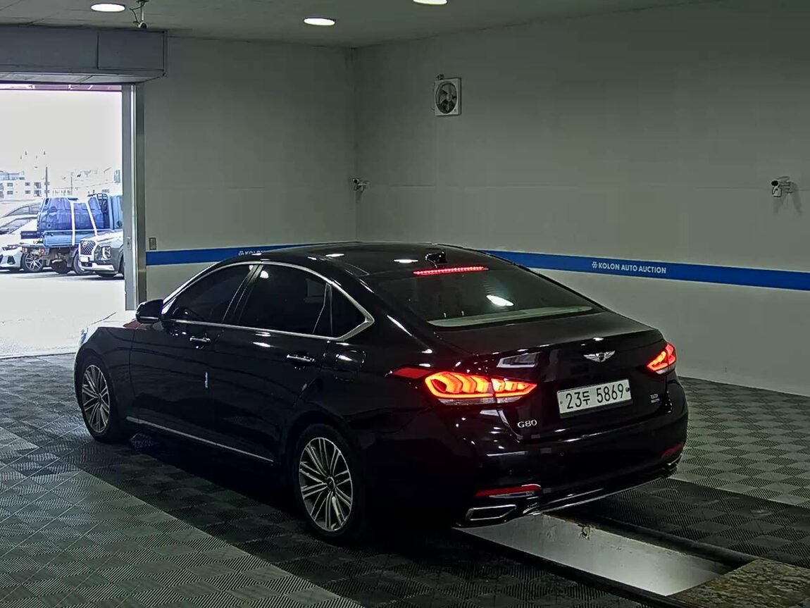 GENESIS G80 3.3 GDi AWD LUXURY 2019 - zdjęcie 6