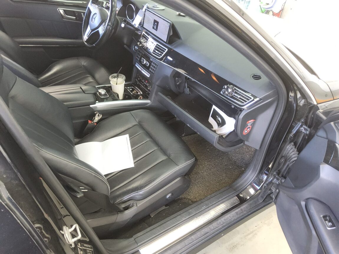 MERCEDES-BENZ E-CLASS (4TH GEN) E220 CDI AVANTGARDE 2014 - zdjęcie 14