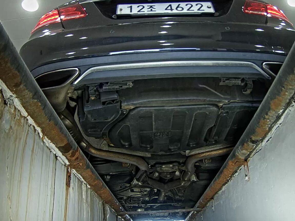 MERCEDES-BENZ E-CLASS (4TH GEN) E220 CDI AVANTGARDE 2014 - zdjęcie 8
