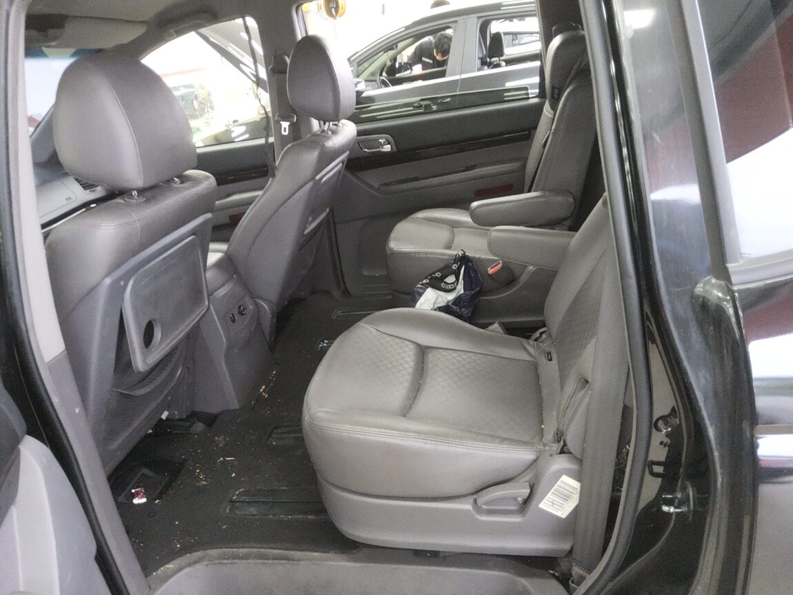 KG MOBILITY (SSANGYONG) KORANDO TOURISMO 2.2 4WD 9-SEATER TX PLUS 2016 - zdjęcie 12