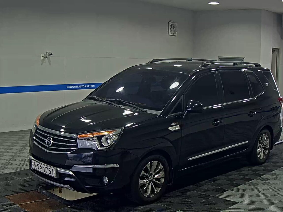 KG MOBILITY (SSANGYONG) KORANDO TOURISMO 2.2 4WD 9-SEATER TX PLUS 2016 - zdjęcie 2