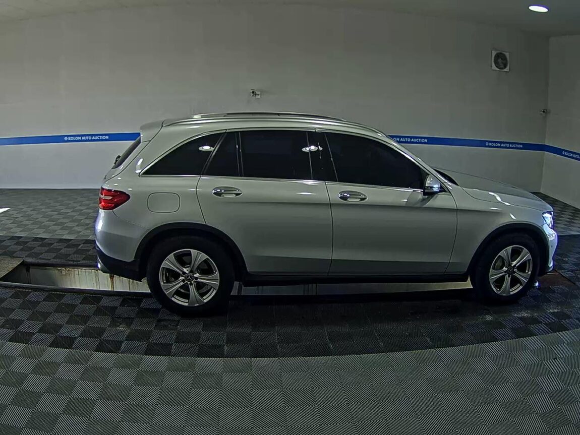 MERCEDES-BENZ GLC-CLASS GLC 220d 4MATIC 2018 - zdjęcie 4