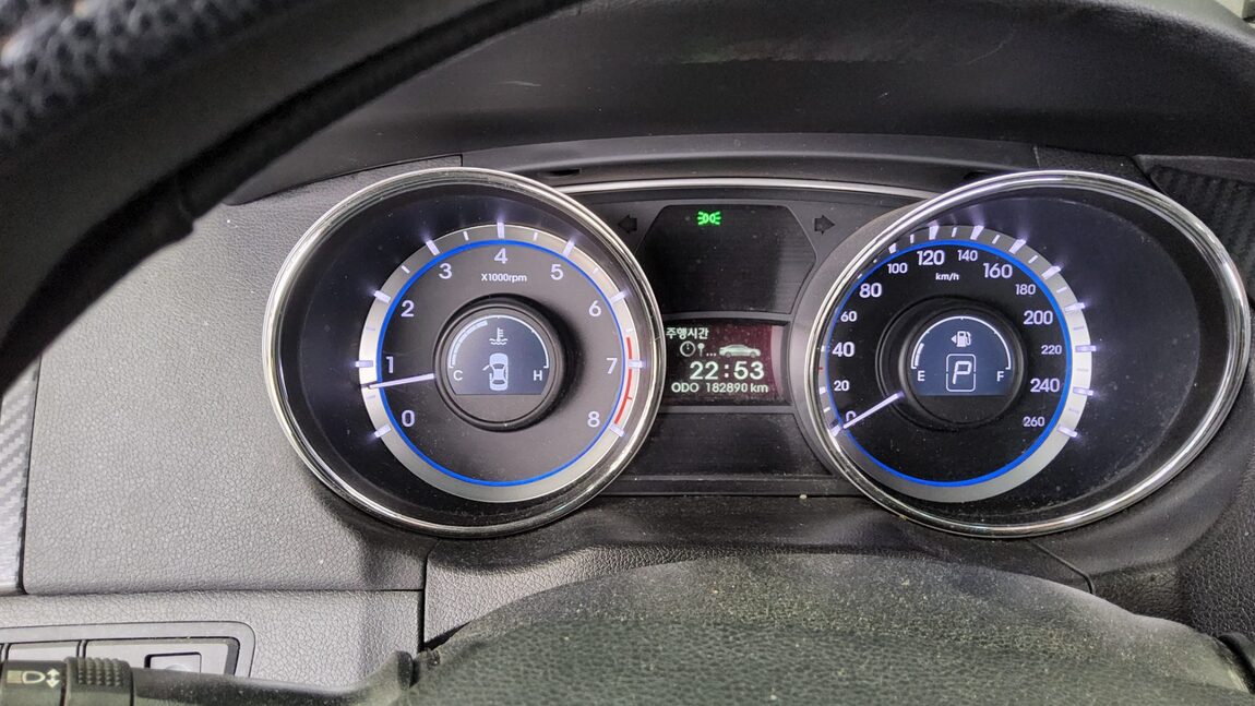 HYUNDAI SONATA THE BRILLIANT LPi RENTAL CAR STYLE 2013 - zdjęcie 9