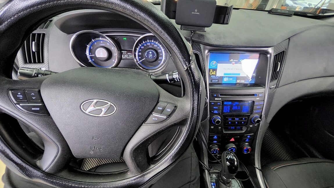 HYUNDAI SONATA THE BRILLIANT LPi RENTAL CAR STYLE 2013 - zdjęcie 18