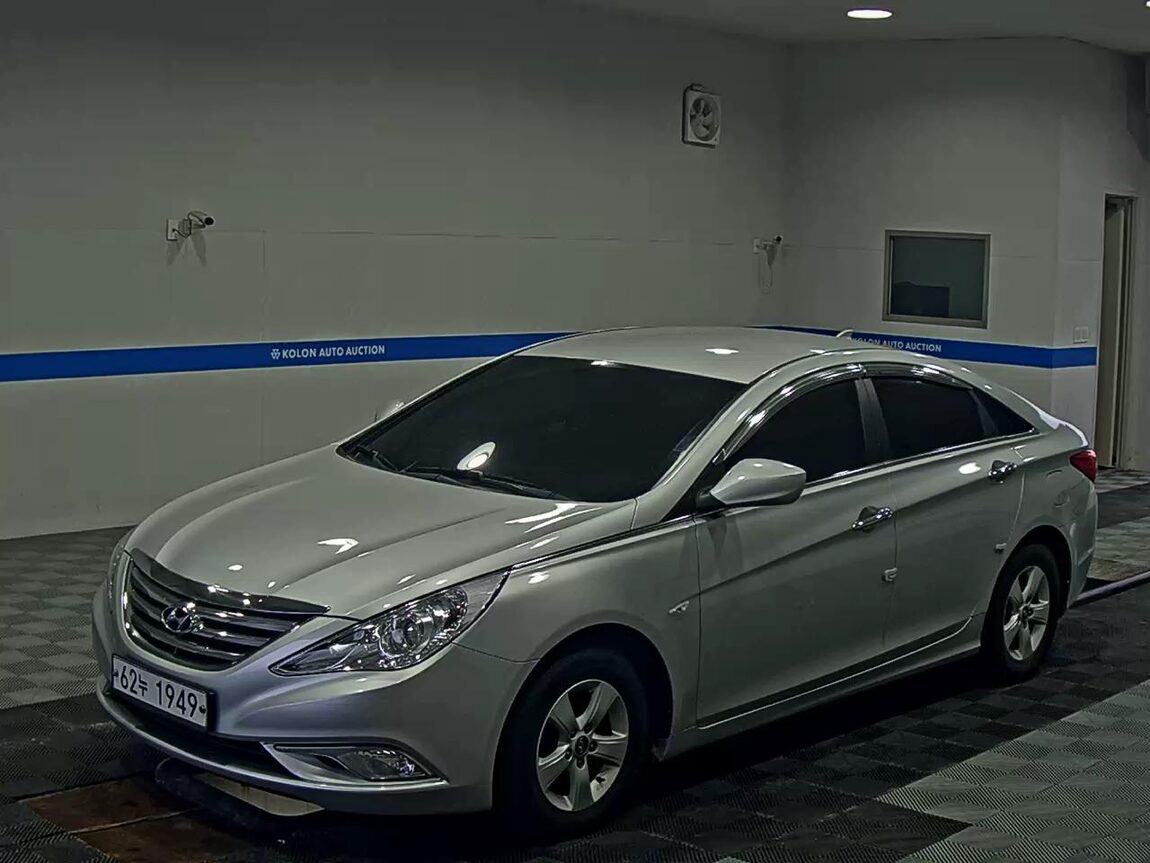 HYUNDAI SONATA THE BRILLIANT LPi RENTAL CAR STYLE 2013 - zdjęcie 2