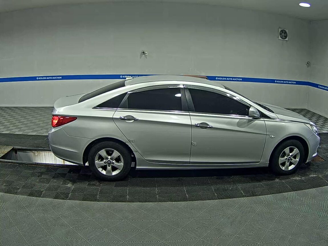HYUNDAI SONATA THE BRILLIANT LPi RENTAL CAR STYLE 2013 - zdjęcie 4