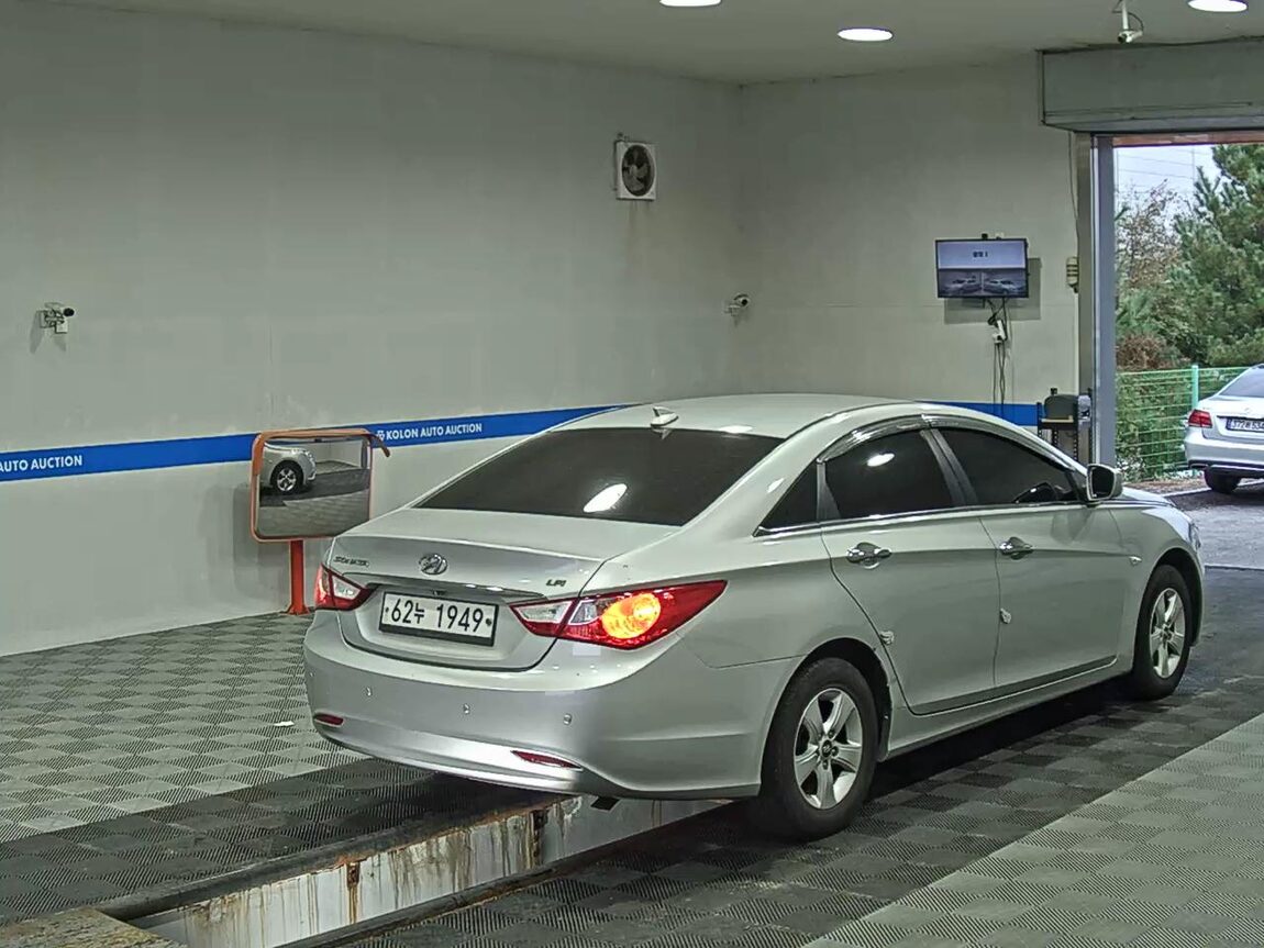 HYUNDAI SONATA THE BRILLIANT LPi RENTAL CAR STYLE 2013 - zdjęcie 5