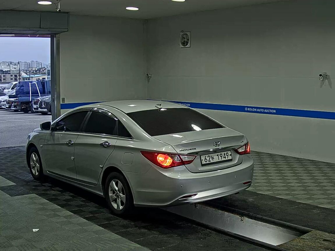 HYUNDAI SONATA THE BRILLIANT LPi RENTAL CAR STYLE 2013 - zdjęcie 6