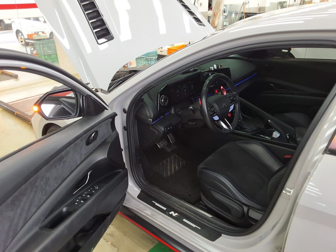 HYUNDAI AVANTE N 2.0 TURBO N 2023 - zdjęcie 10