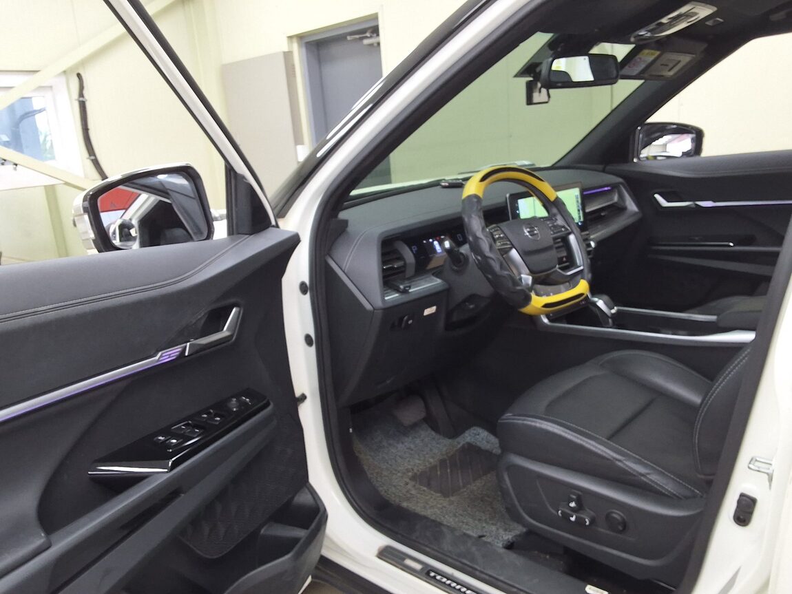 KG MOBILITY (SSANGYONG) TORRES 1.5 GDI-T 2WD T7 2023 - zdjęcie 11
