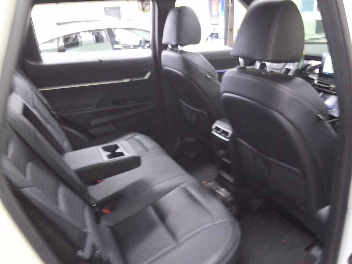 KG MOBILITY (SSANGYONG) TORRES 1.5 GDI-T 2WD T7 2023 - zdjęcie 14