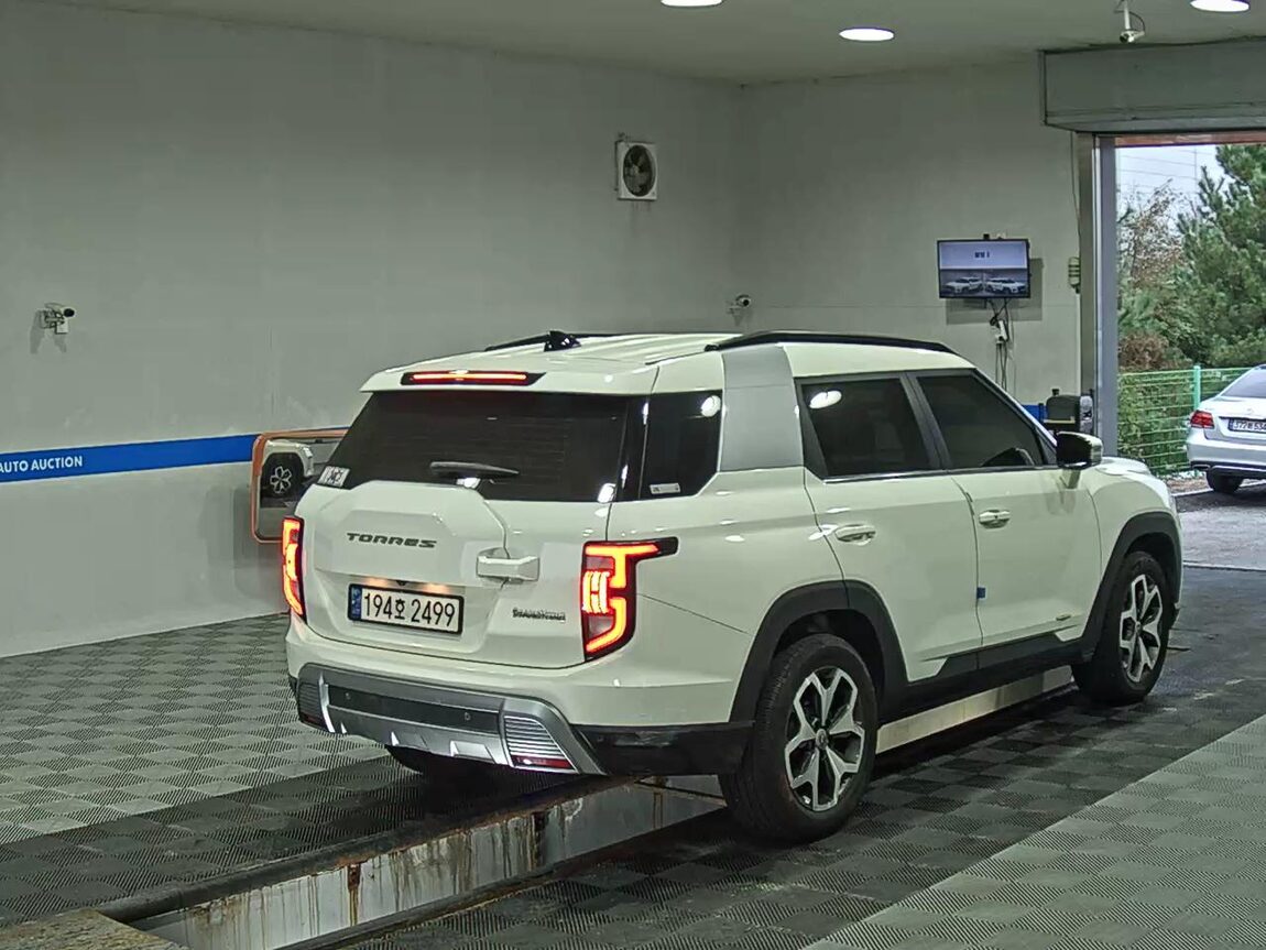 KG MOBILITY (SSANGYONG) TORRES 1.5 GDI-T 2WD T7 2023 - zdjęcie 5