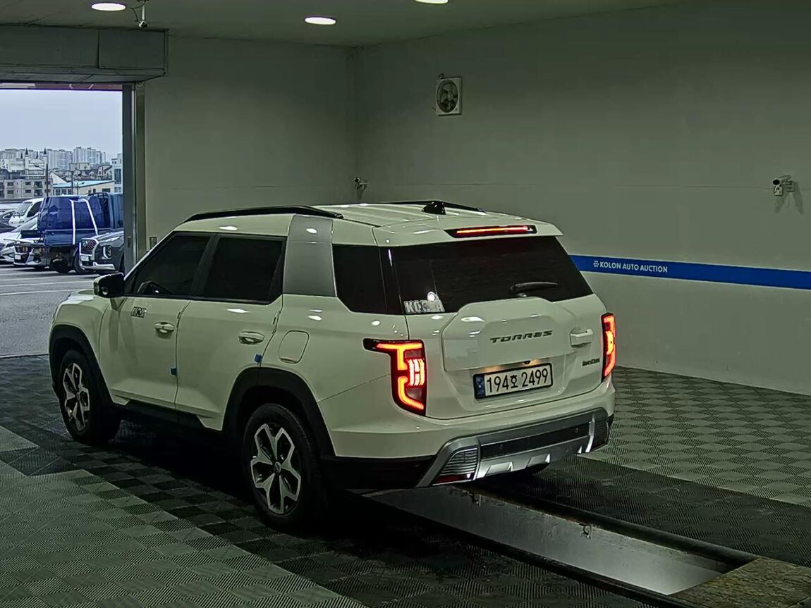 KG MOBILITY (SSANGYONG) TORRES 1.5 GDI-T 2WD T7 2023 - zdjęcie 6