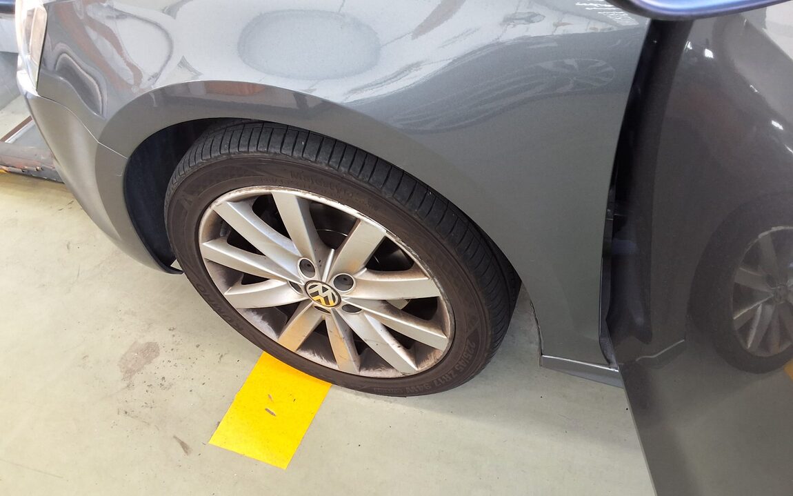 VOLKSWAGEN JETTA (6TH GEN) 2.0 TDI 2013 - zdjęcie 24