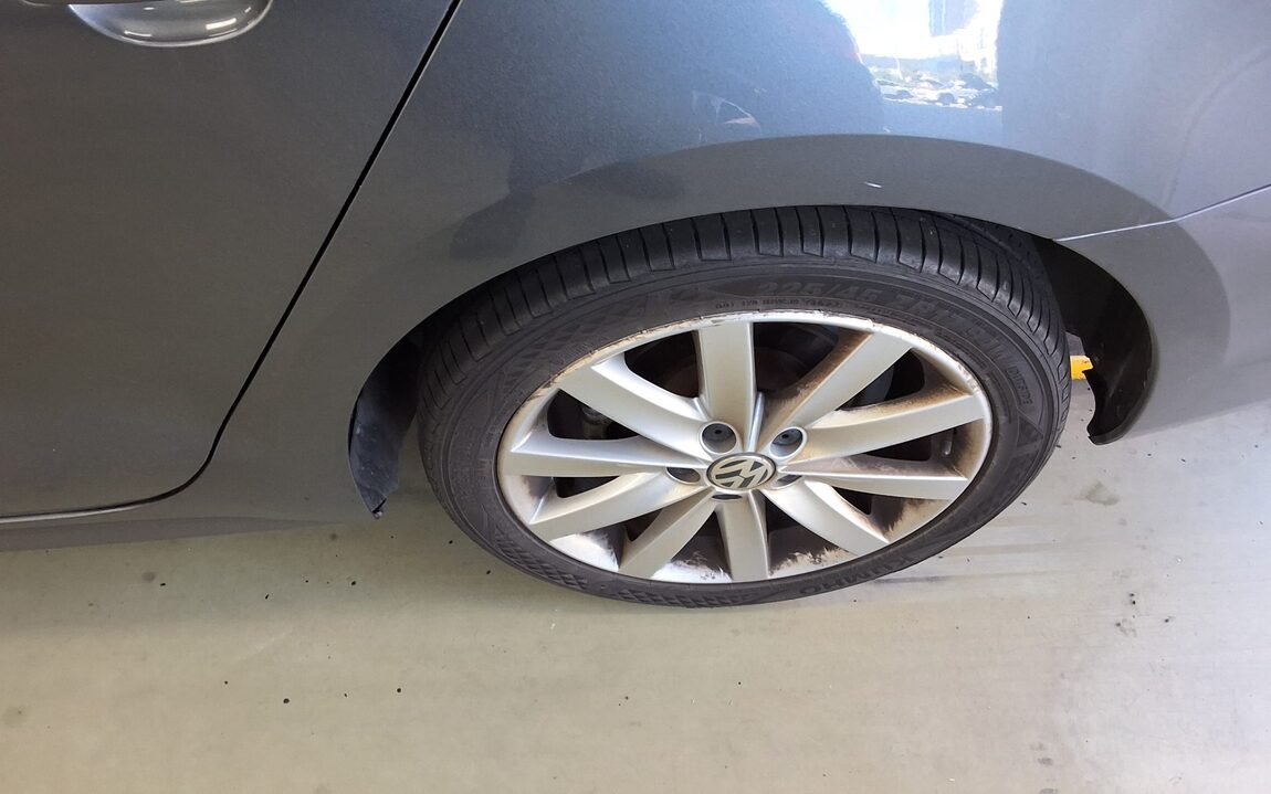 VOLKSWAGEN JETTA (6TH GEN) 2.0 TDI 2013 - zdjęcie 25