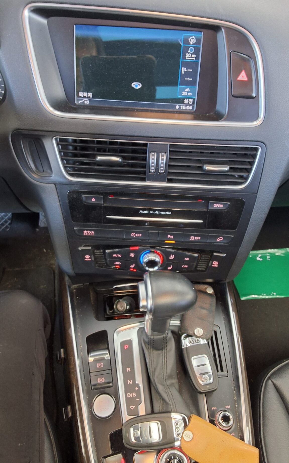AUDI Q5 2.0 TDI QUATTRO DYNAMIC 2014 - zdjęcie 18