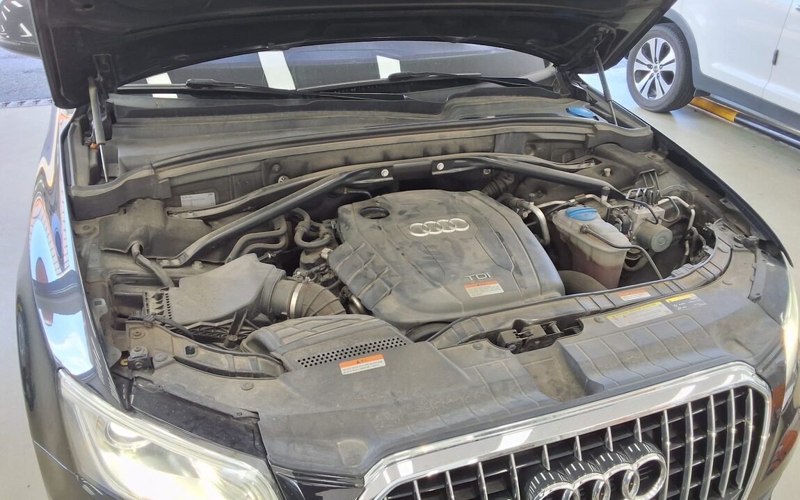 AUDI Q5 2.0 TDI QUATTRO DYNAMIC 2014 - zdjęcie 22