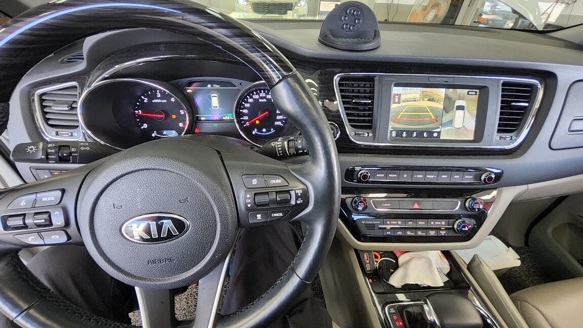 KIA THE NEW CARNIVAL 9-SEATER DIESEL NOBLESSE SPECIAL 2019 - zdjęcie 18