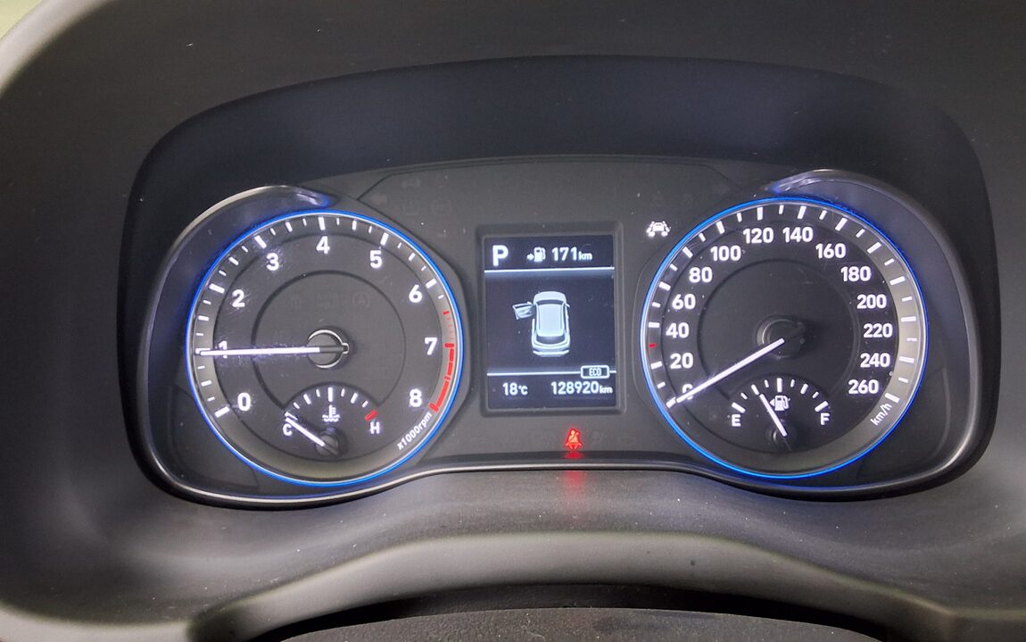 HYUNDAI KONA 1.6 GASOLINE 2WD MODERN POP 2018 - zdjęcie 9
