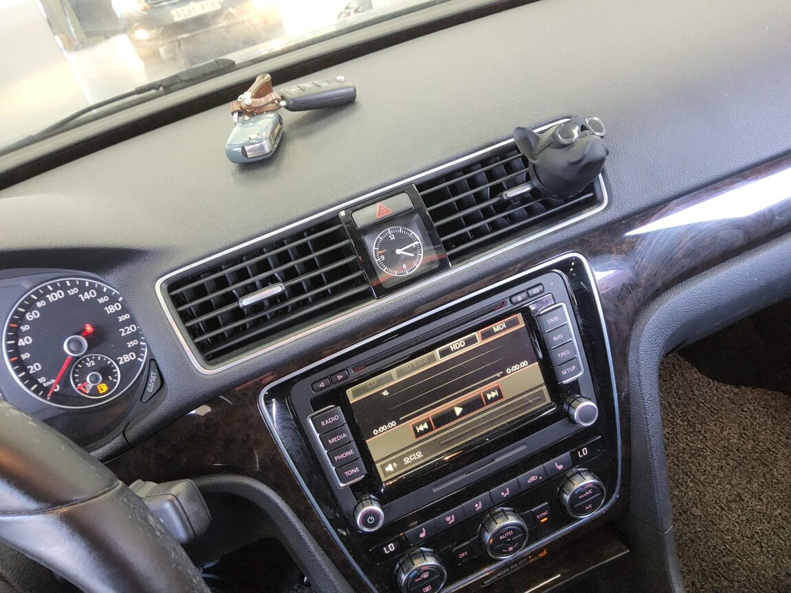 VOLKSWAGEN THE NEW PASSAT (7TH GEN) 2.0 TDI 2014 - zdjęcie 17