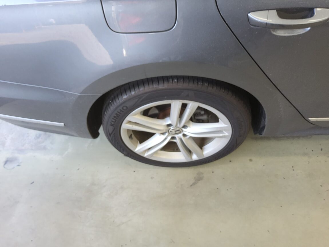 VOLKSWAGEN THE NEW PASSAT (7TH GEN) 2.0 TDI 2014 - zdjęcie 24