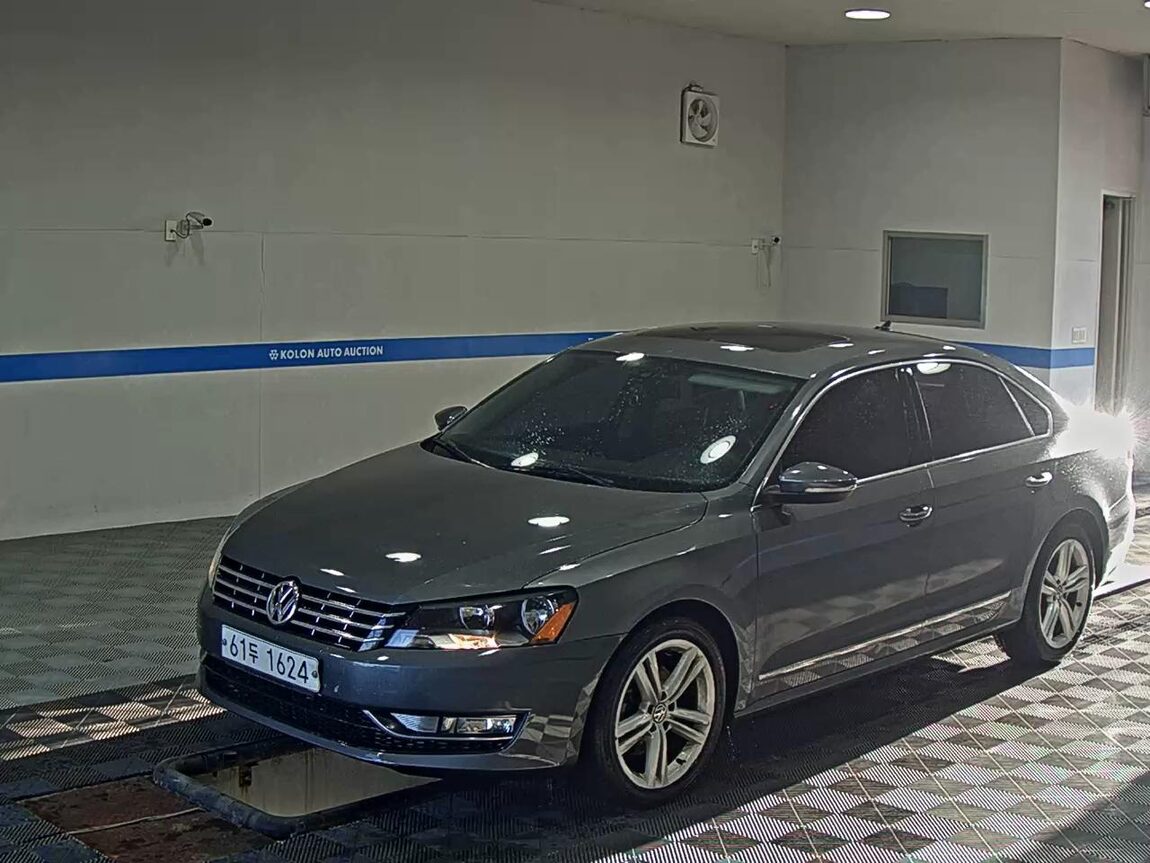 VOLKSWAGEN THE NEW PASSAT (7TH GEN) 2.0 TDI 2014 - zdjęcie 2
