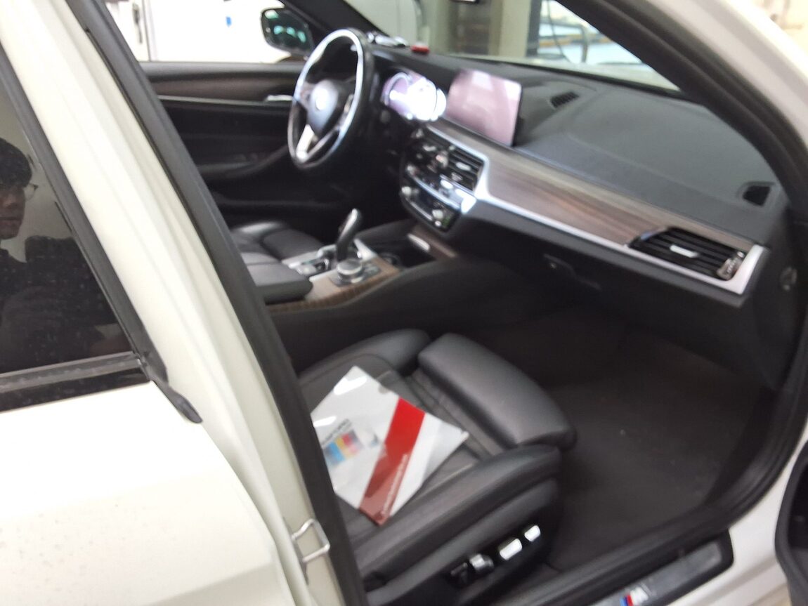 BMW 5 SERIES (7TH GEN) 530i M SPORT PACK PLUS 2017 - zdjęcie 15