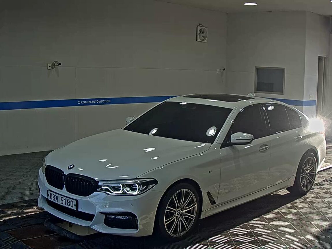 BMW 5 SERIES (7TH GEN) 530i M SPORT PACK PLUS 2017 - zdjęcie 2