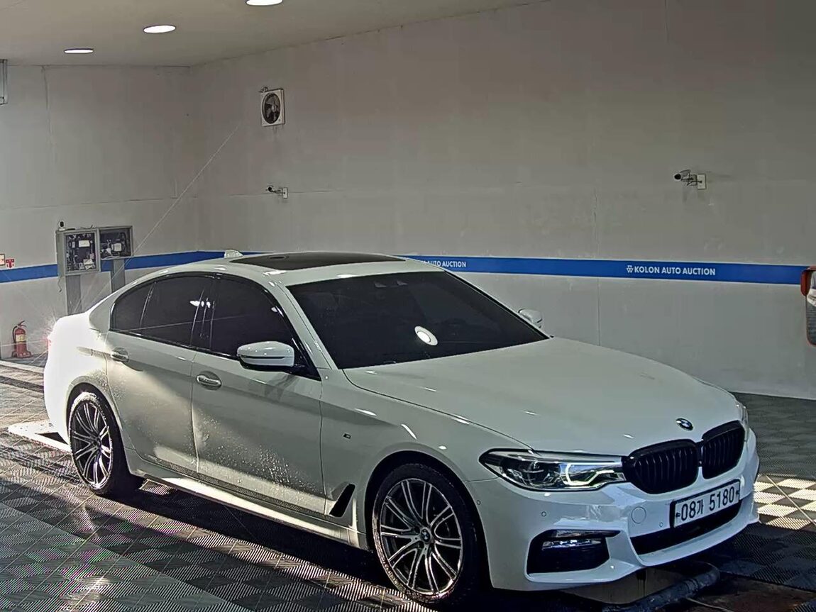 BMW 5 SERIES (7TH GEN) 530i M SPORT PACK PLUS 2017 - zdjęcie 3