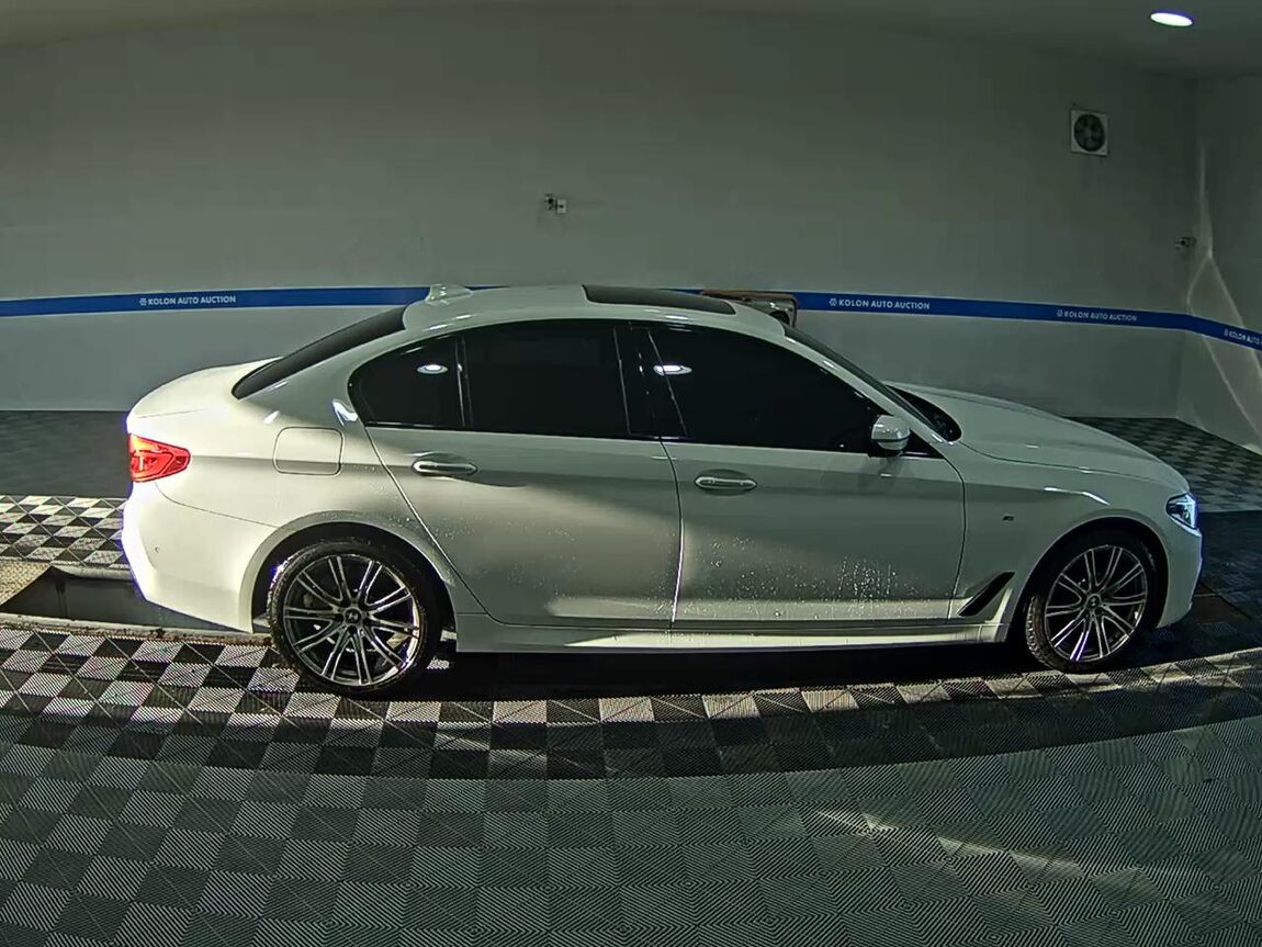 BMW 5 SERIES (7TH GEN) 530i M SPORT PACK PLUS 2017 - zdjęcie 4