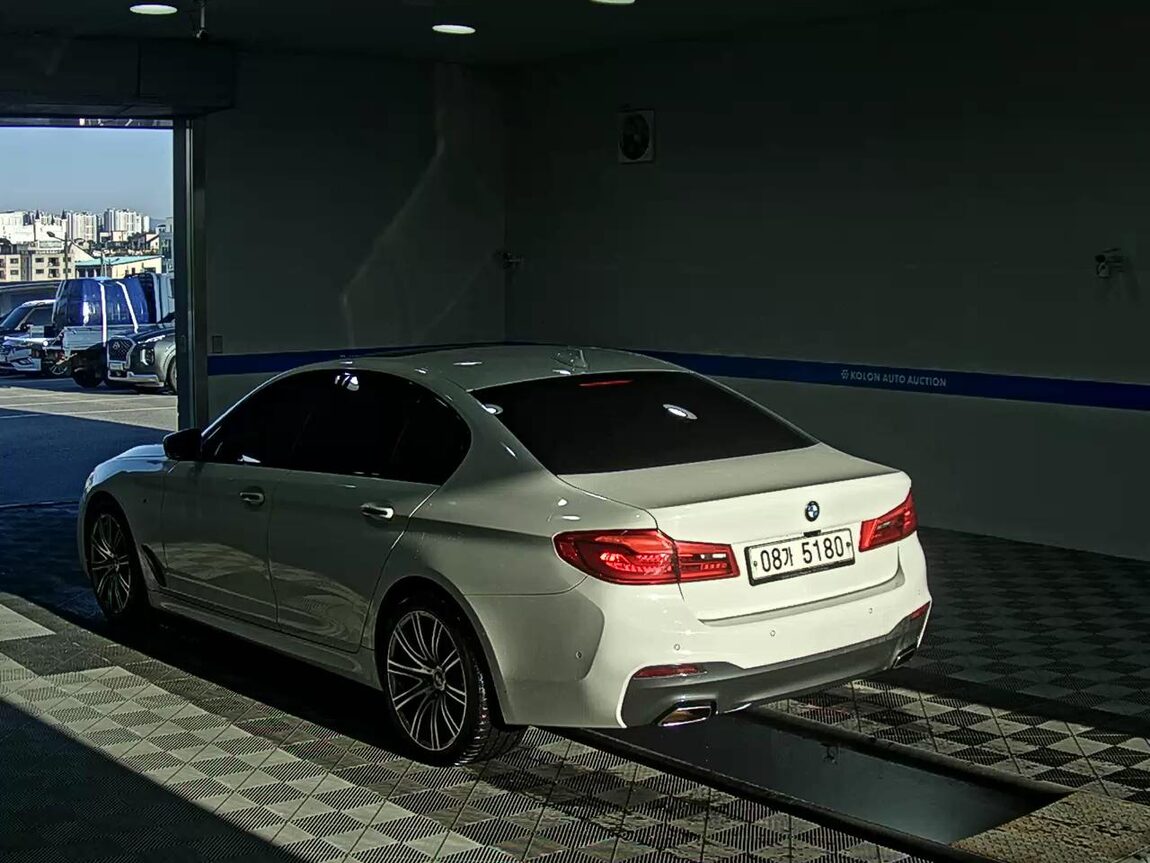 BMW 5 SERIES (7TH GEN) 530i M SPORT PACK PLUS 2017 - zdjęcie 6