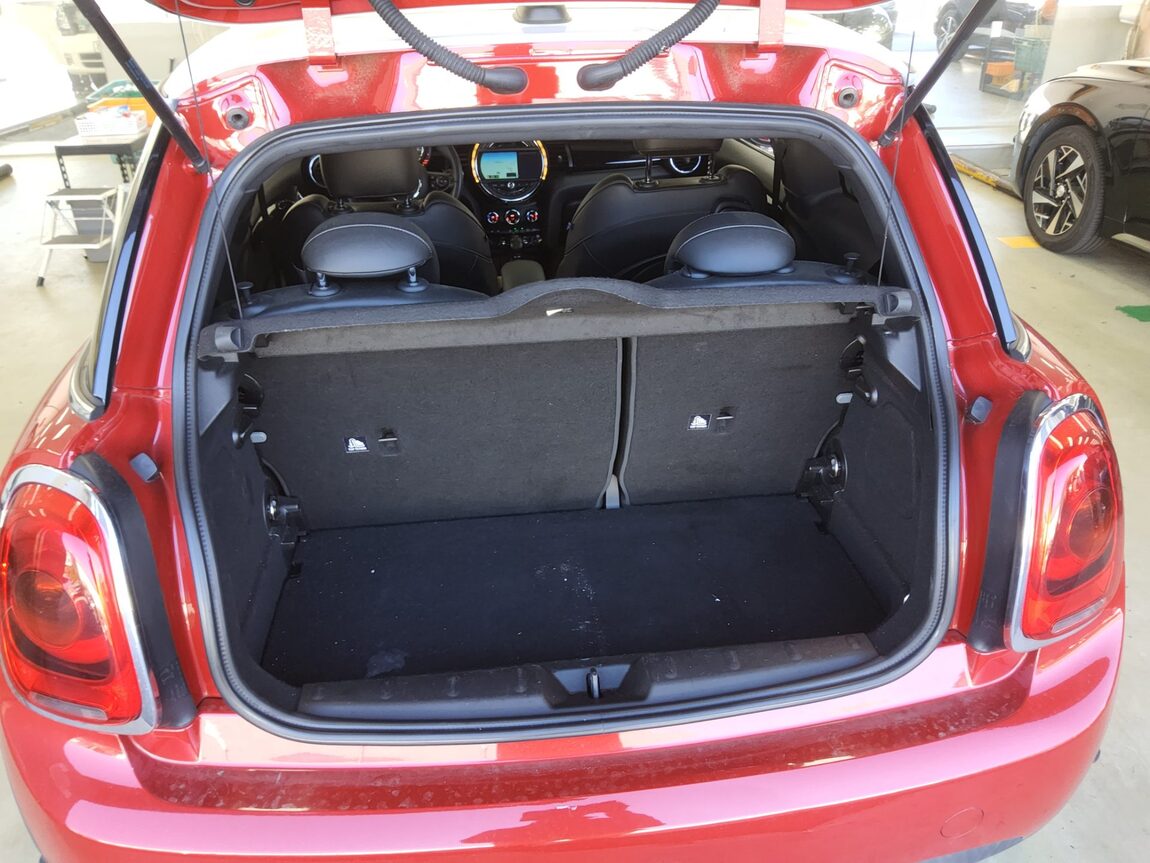 MINI COOPER (3RD GEN) 1.5 HIGH 2014 - zdjęcie 14
