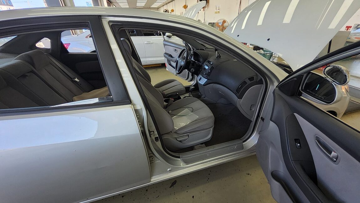 HYUNDAI AVANTE HD 1.6 VGT DIESEL S16 LUXURY 2007 - zdjęcie 14