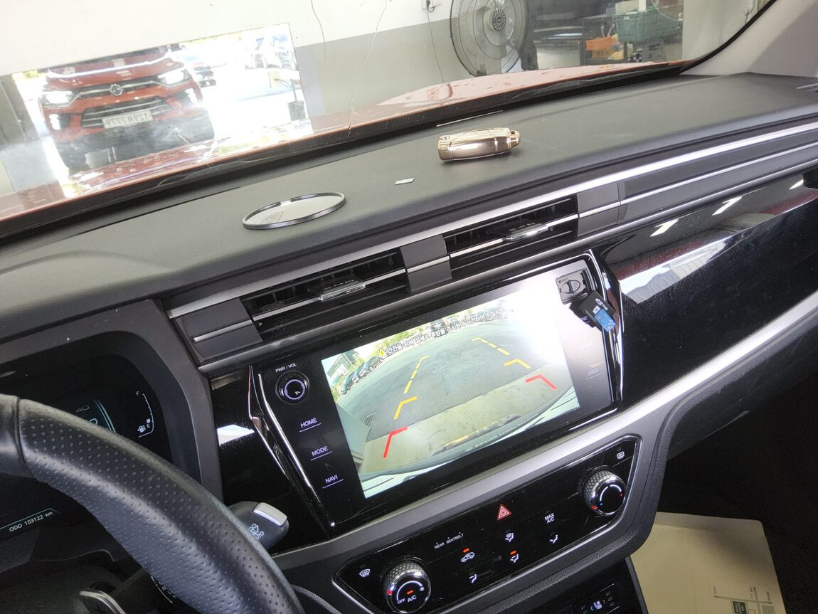 KG MOBILITY (SSANGYONG) ALL NEW KORANDO 1.5 GASOLINE 2WD C5 PLUS 2020 - zdjęcie 17