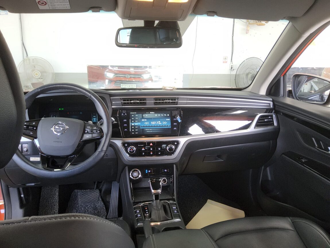 KG MOBILITY (SSANGYONG) ALL NEW KORANDO 1.5 GASOLINE 2WD C5 PLUS 2020 - zdjęcie 11