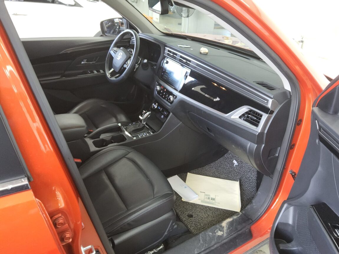 KG MOBILITY (SSANGYONG) ALL NEW KORANDO 1.5 GASOLINE 2WD C5 PLUS 2020 - zdjęcie 14
