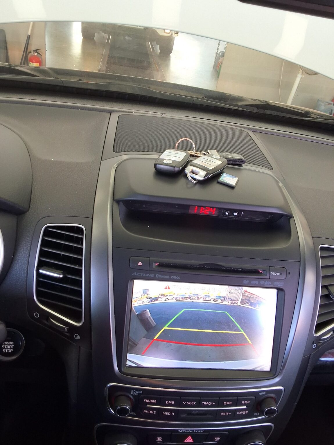 KIA NEW SORENTO R R2.0 2WD LIMITED 2014 - zdjęcie 18