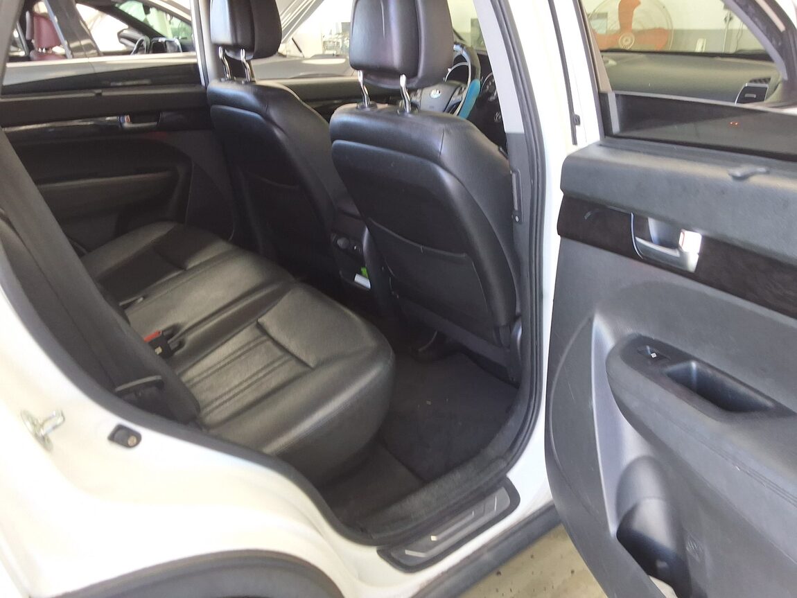 KIA NEW SORENTO R R2.0 2WD LIMITED 2014 - zdjęcie 12