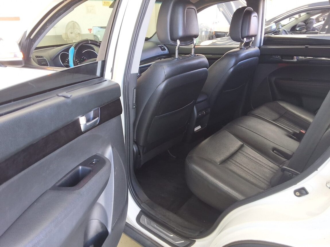 KIA NEW SORENTO R R2.0 2WD LIMITED 2014 - zdjęcie 13