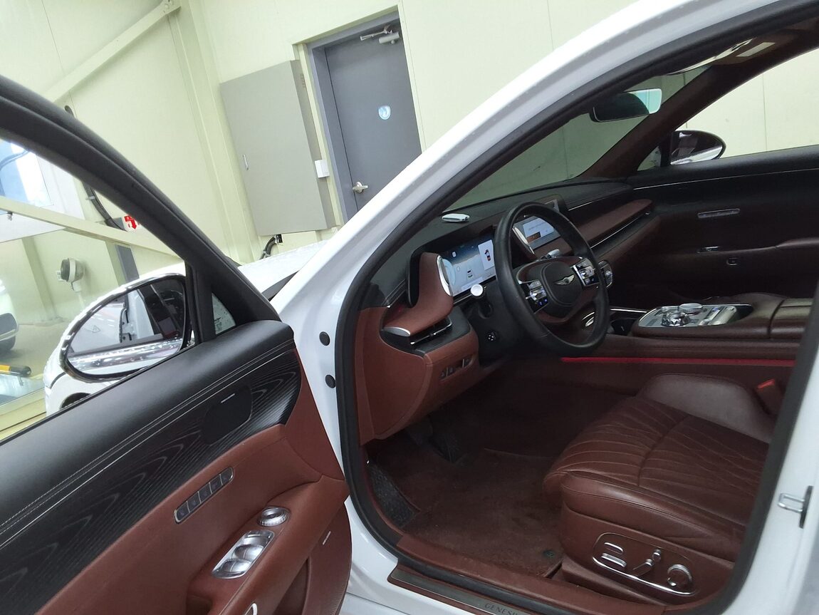 GENESIS NEW G90 3.5 TURBO AWD BASE MODEL 2023 - zdjęcie 11