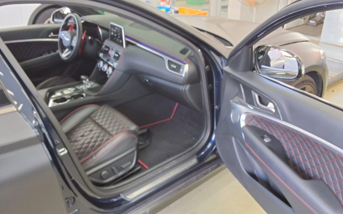 GENESIS G70 3.3T SPORTS PRESTIGE 2019 - zdjęcie 14