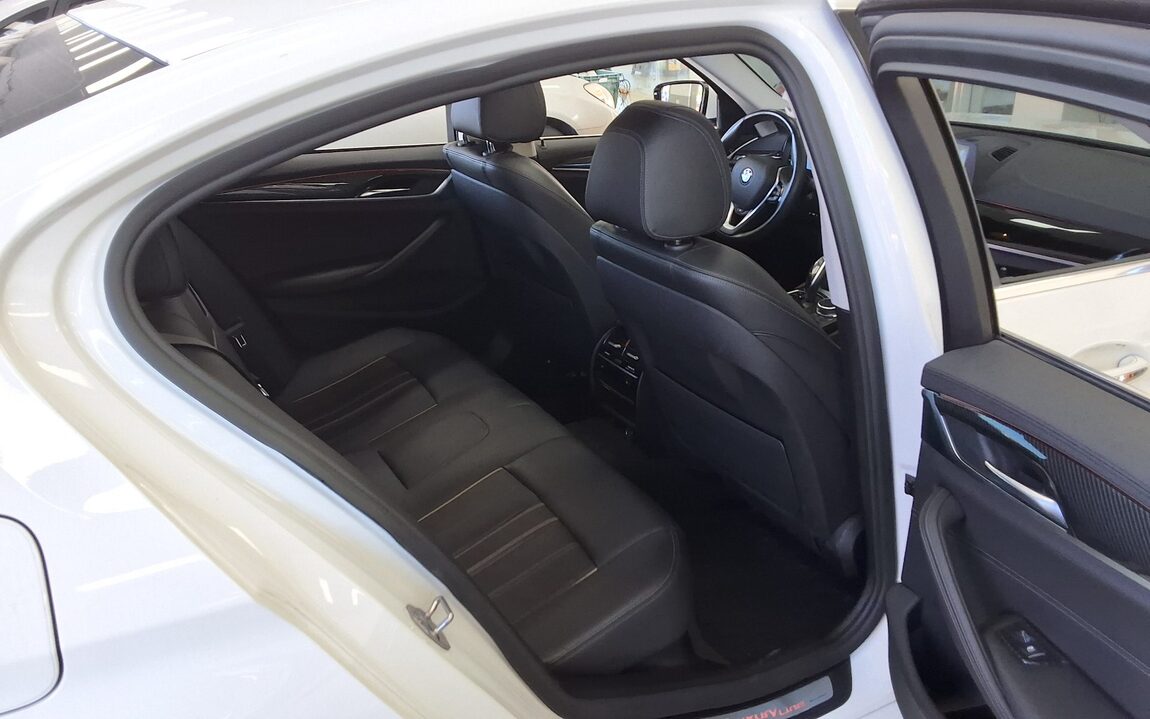 BMW 5 SERIES (7TH GEN) 520i LUXURY 2018 - zdjęcie 13
