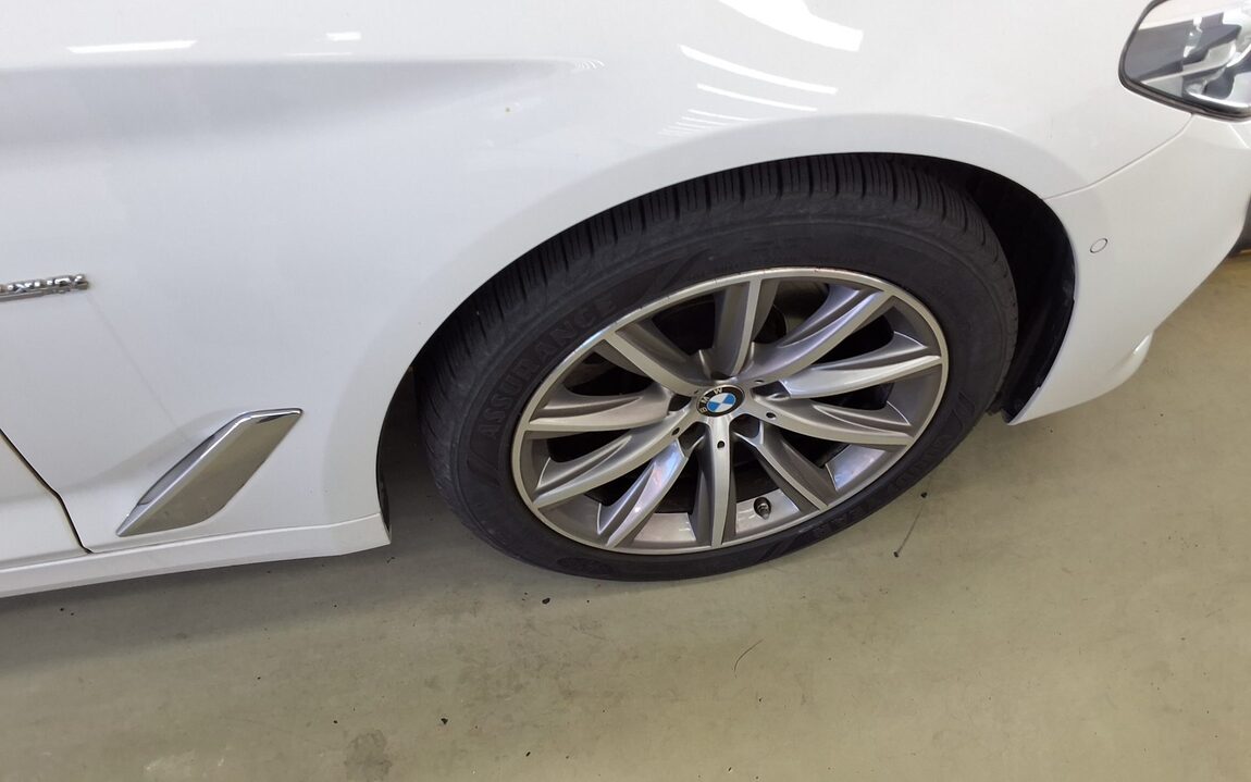 BMW 5 SERIES (7TH GEN) 520i LUXURY 2018 - zdjęcie 27
