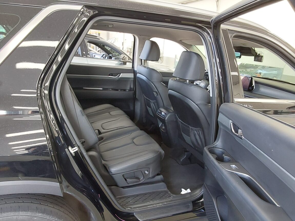 HYUNDAI THE NEW PALISADE 2.2 DIESEL 2WD EXCLUSIVE 2023 - zdjęcie 13